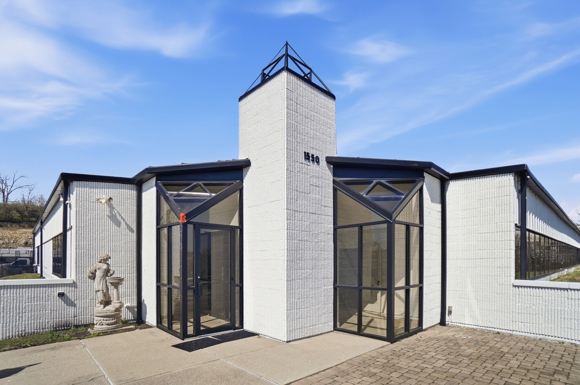 1550 Magnolia Dr, Cincinnati, OH for Rent