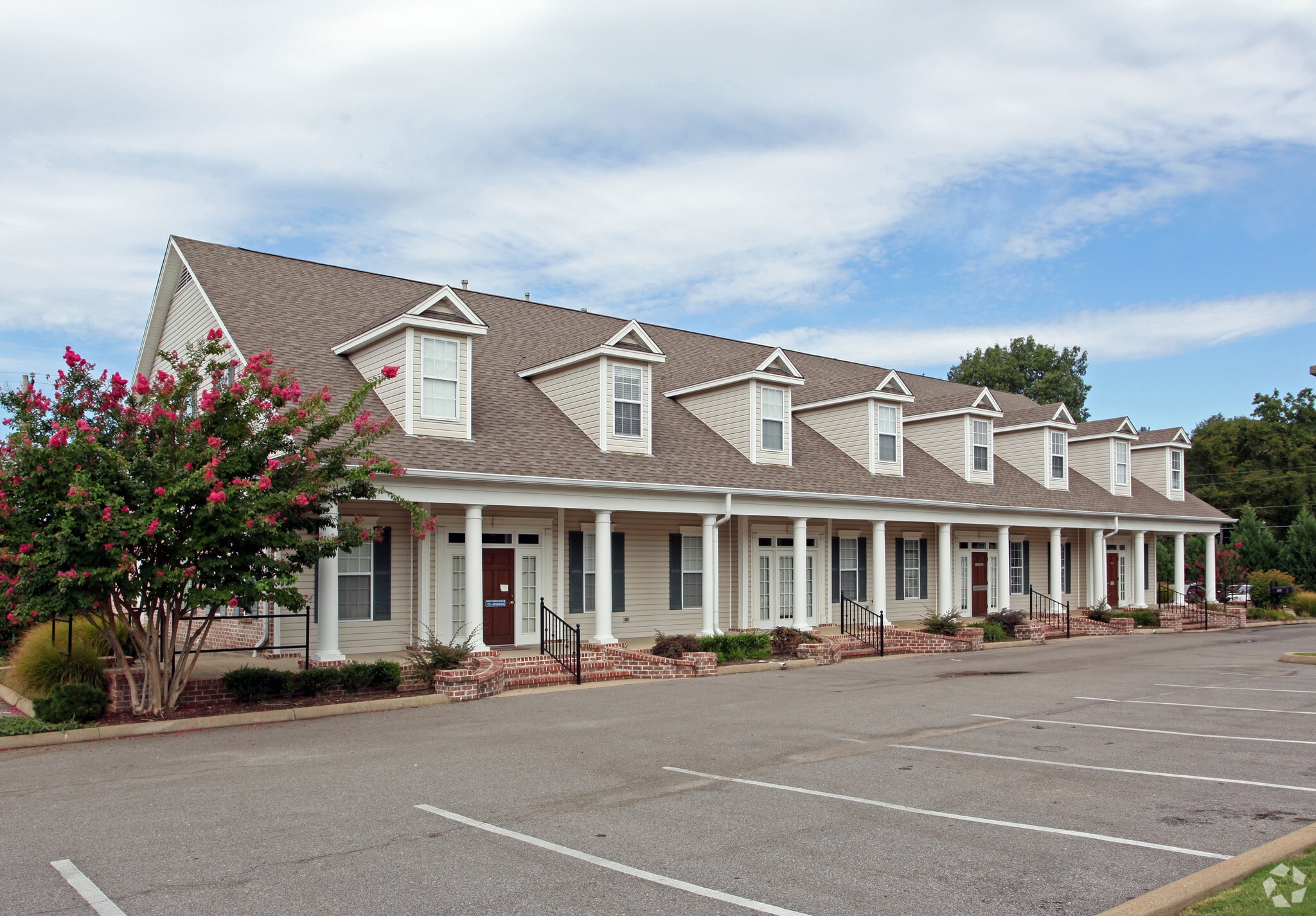 2705 Appling Rd, Memphis, TN for Sale