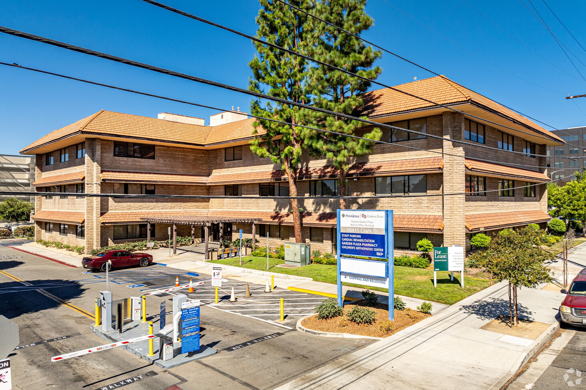 18411 Clark St, Tarzana, CA for Rent