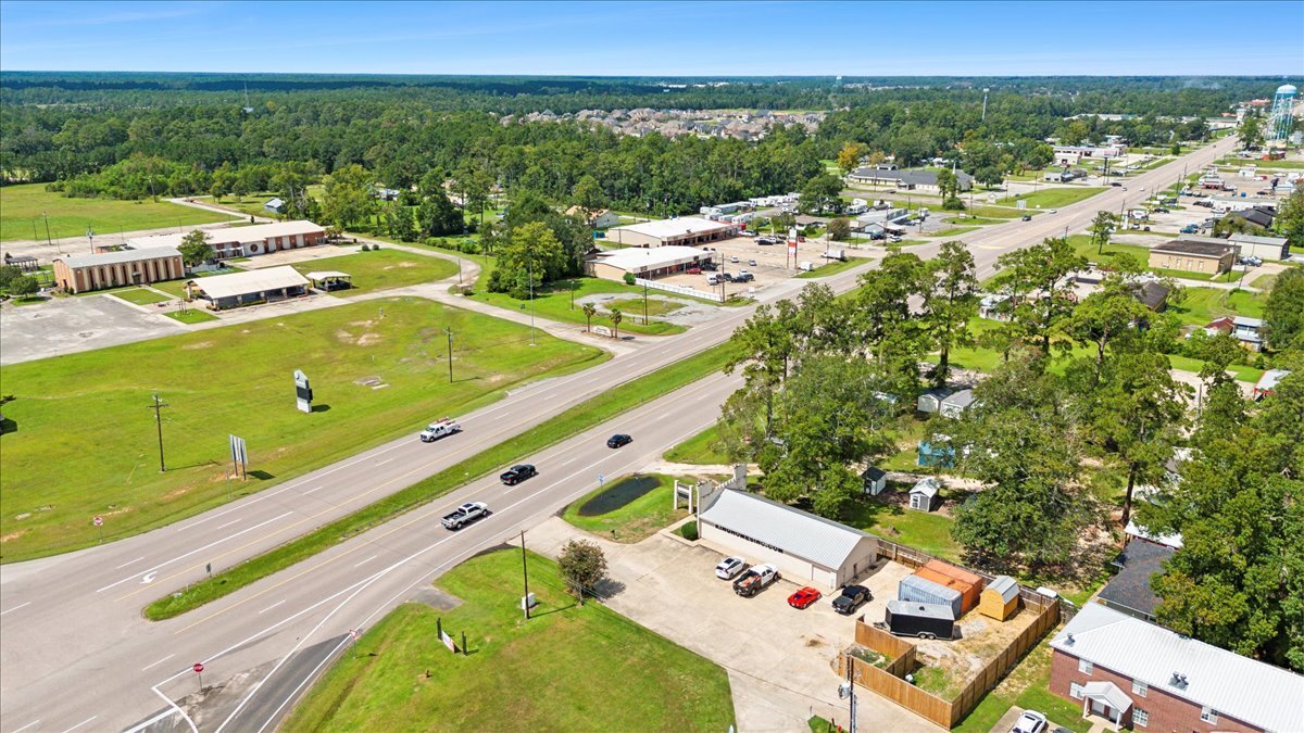 1465 Highway 96 S, Lumberton, TX for Sale