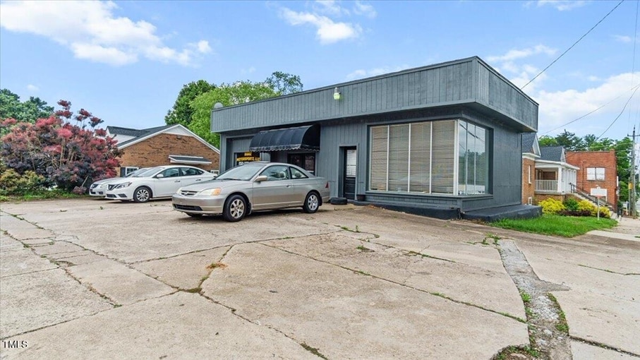 201 S Main St, Warrenton, NC for Sale