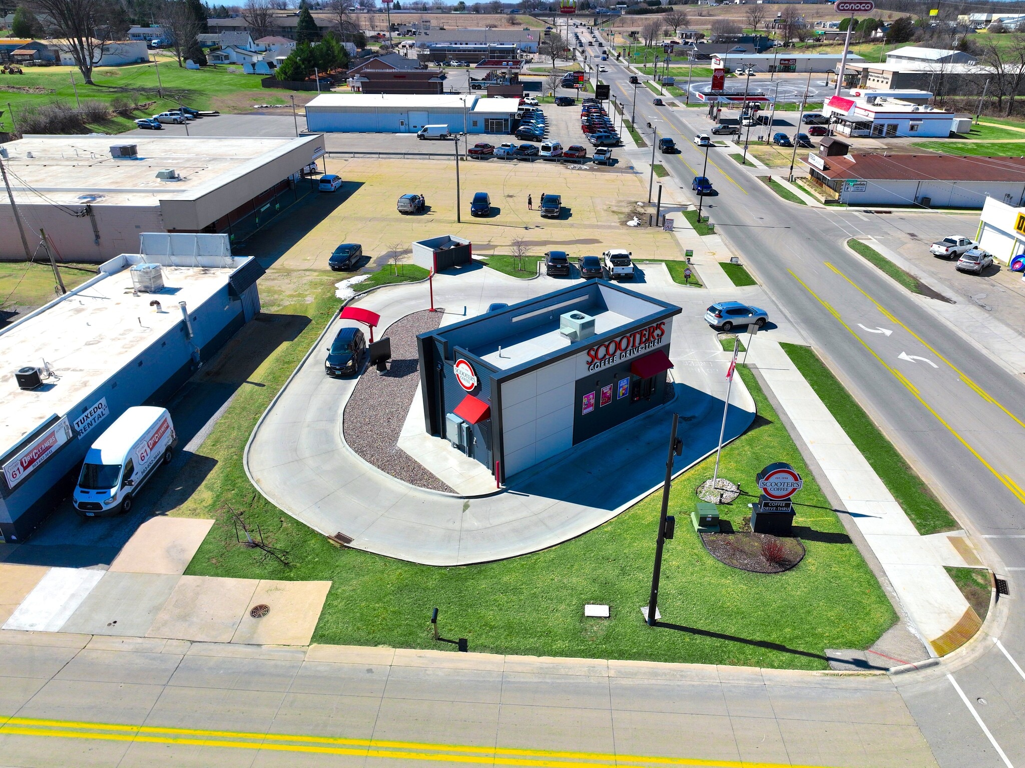 901 W Platt St, Maquoketa, IA for Sale