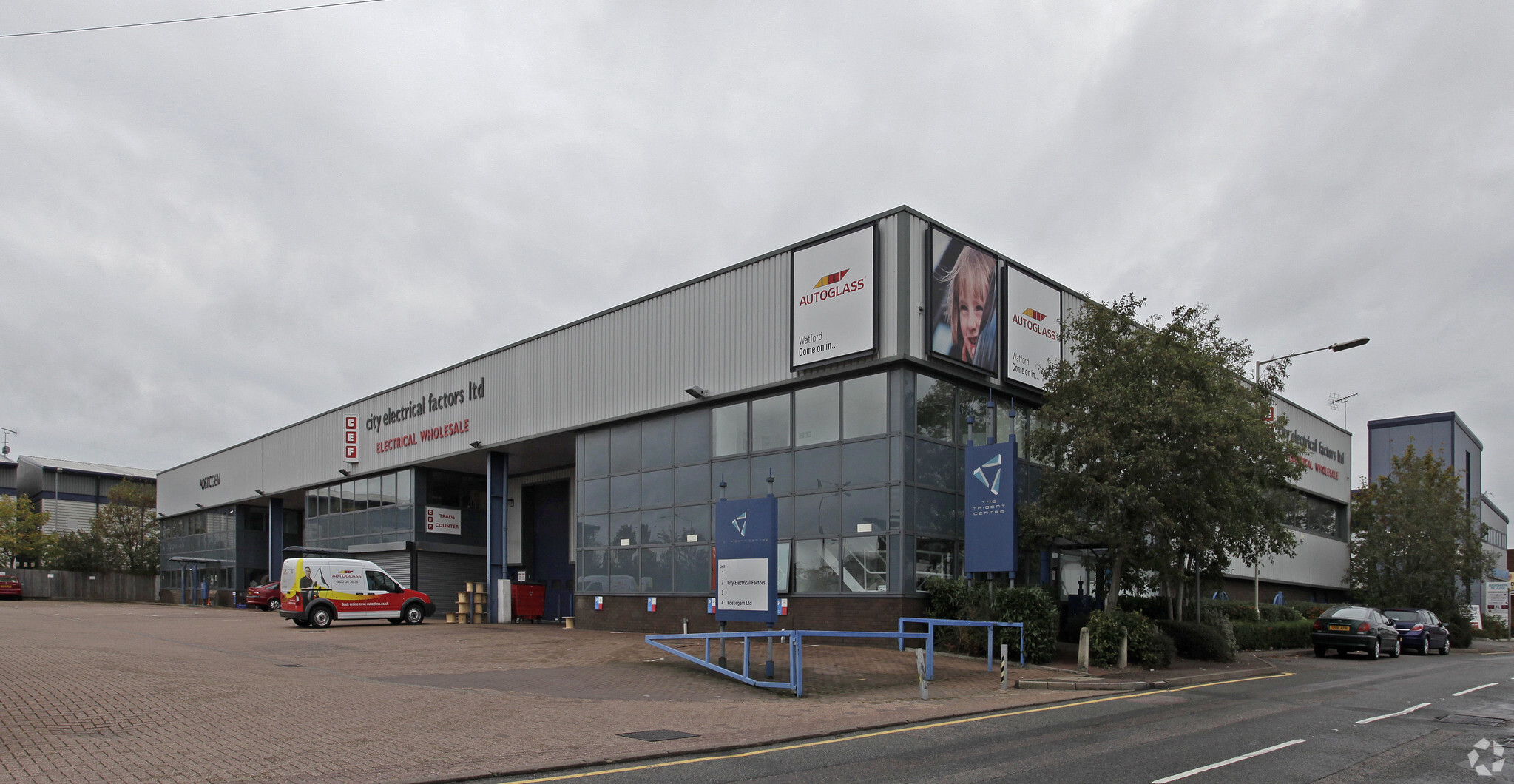 Imperial Way, Watford, HRT for Rent