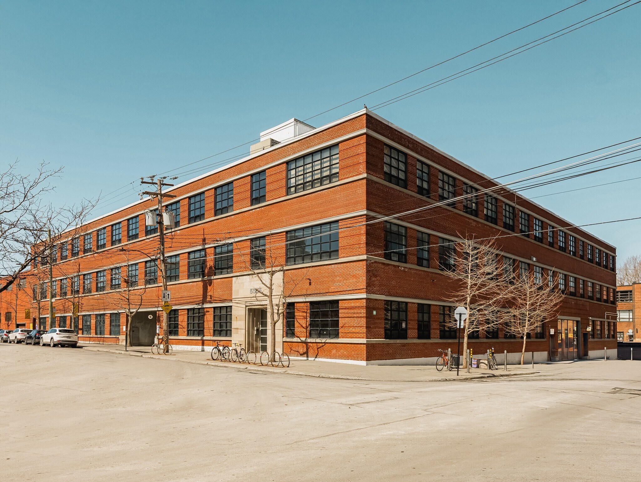 5555-5575 Av Casgrain, Montréal, QC for Rent