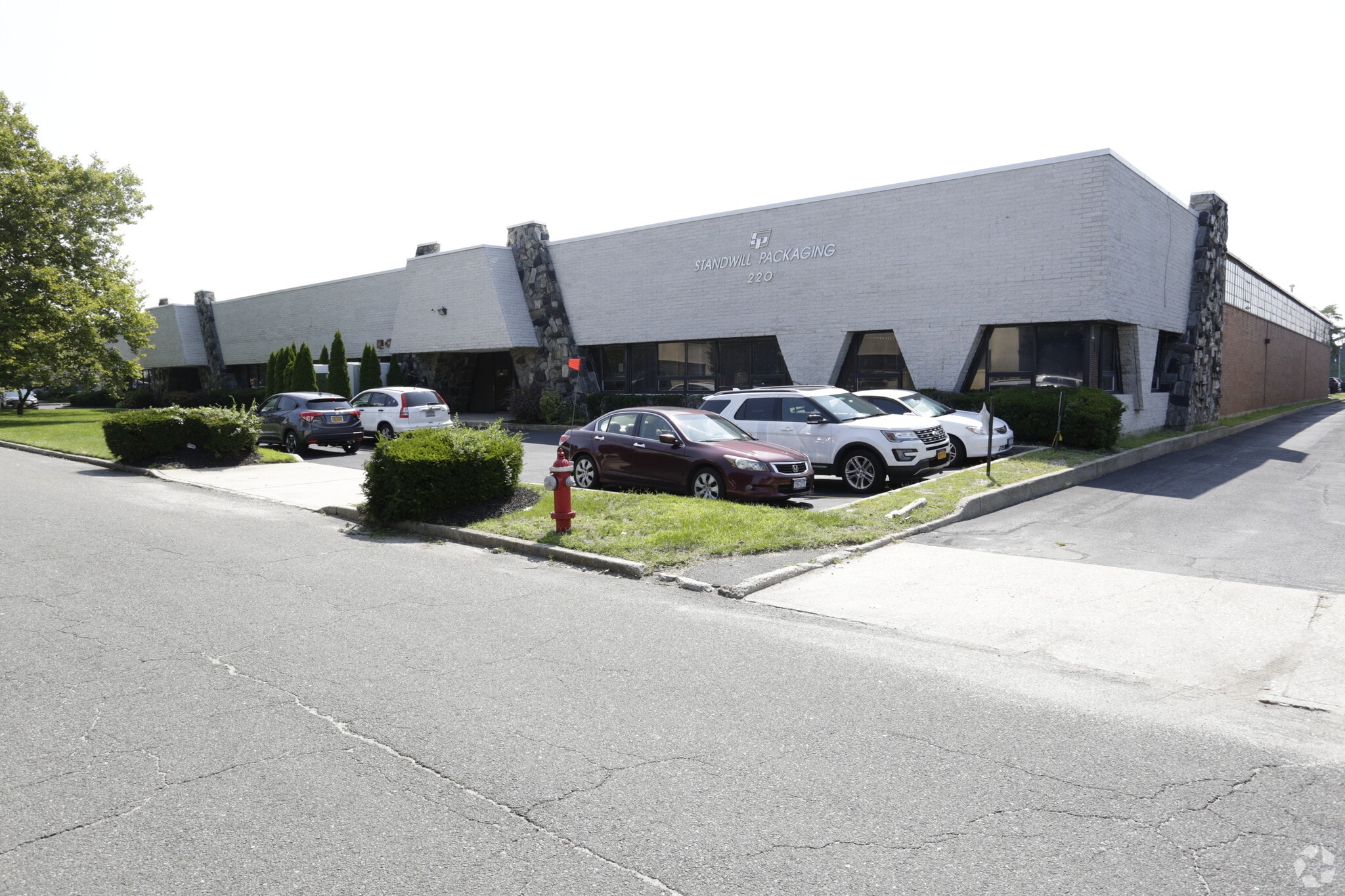 220-224 Sherwood Ave, Farmingdale, NY for Rent