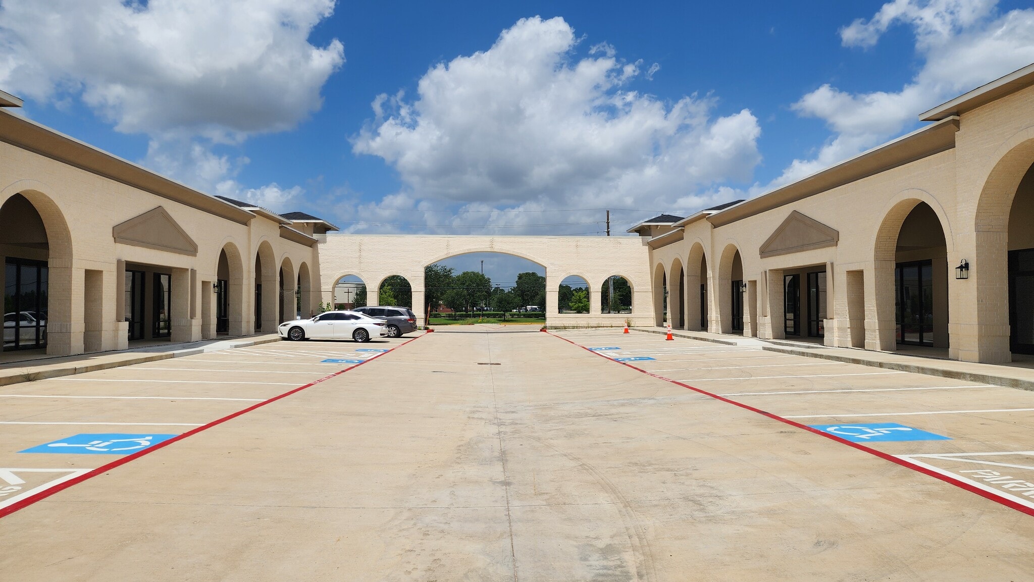 5518 Queenston Blvd, Houston, TX for Rent