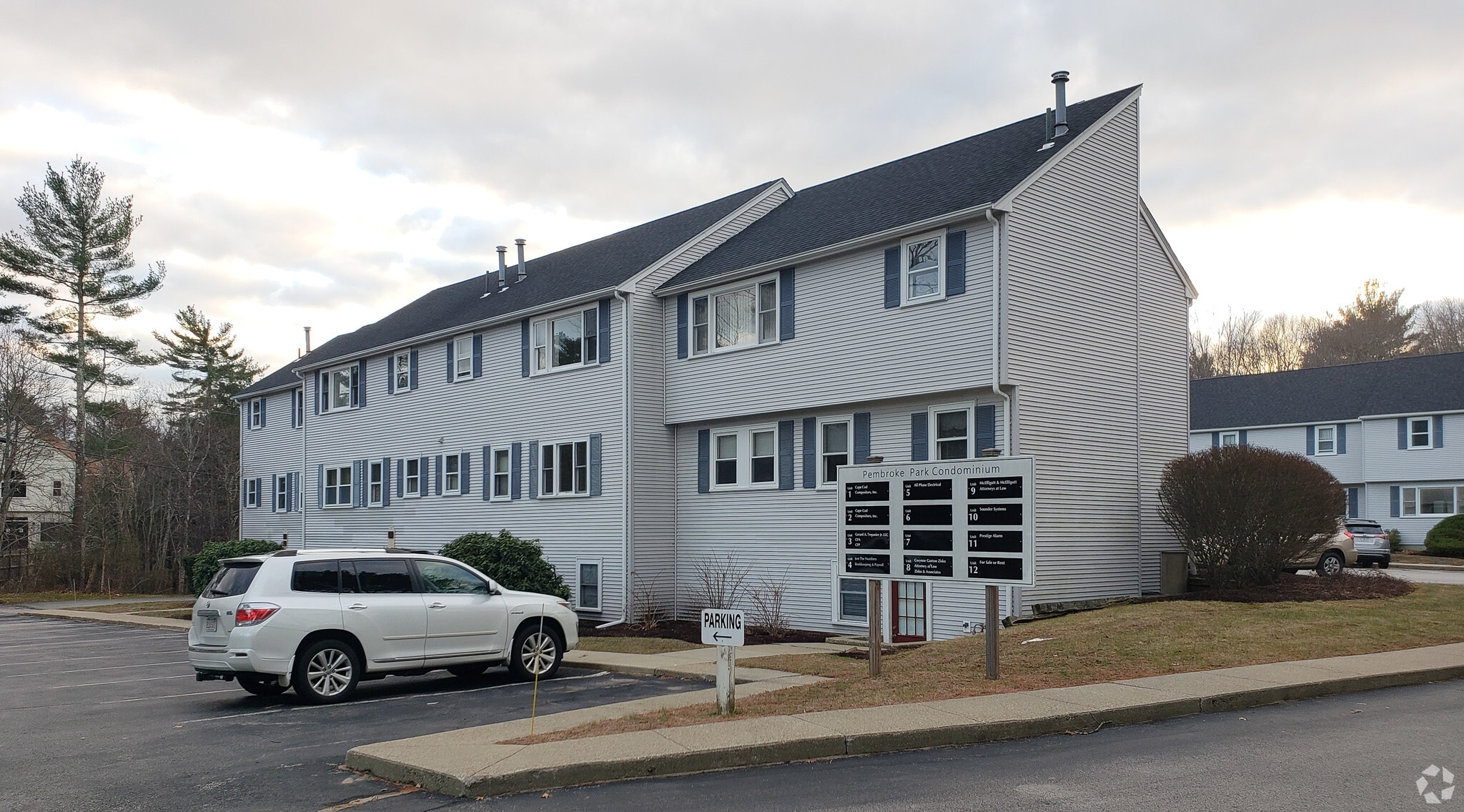 811 Washington St, Pembroke, MA for Sale