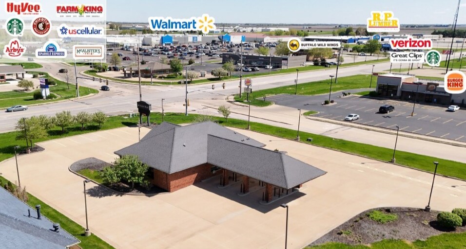 1661 E Jackson St, Macomb, IL for Rent