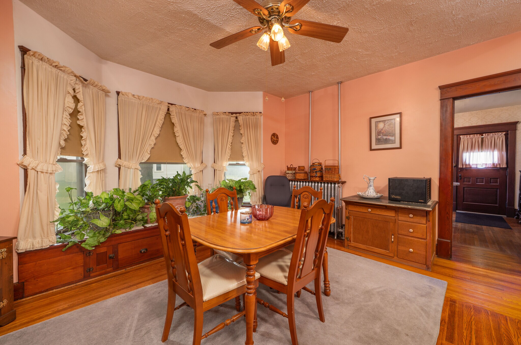 6297 Columbia Rd NW, Dover, OH for Sale