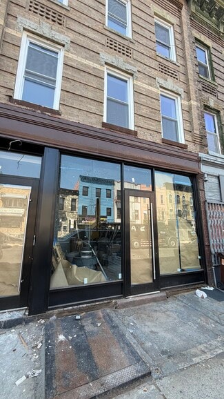Brooklyn, NY Retail - 176 Utica Ave