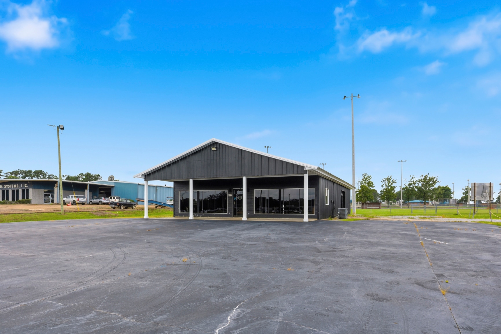 827 MS-35, Forest, MS for Sale