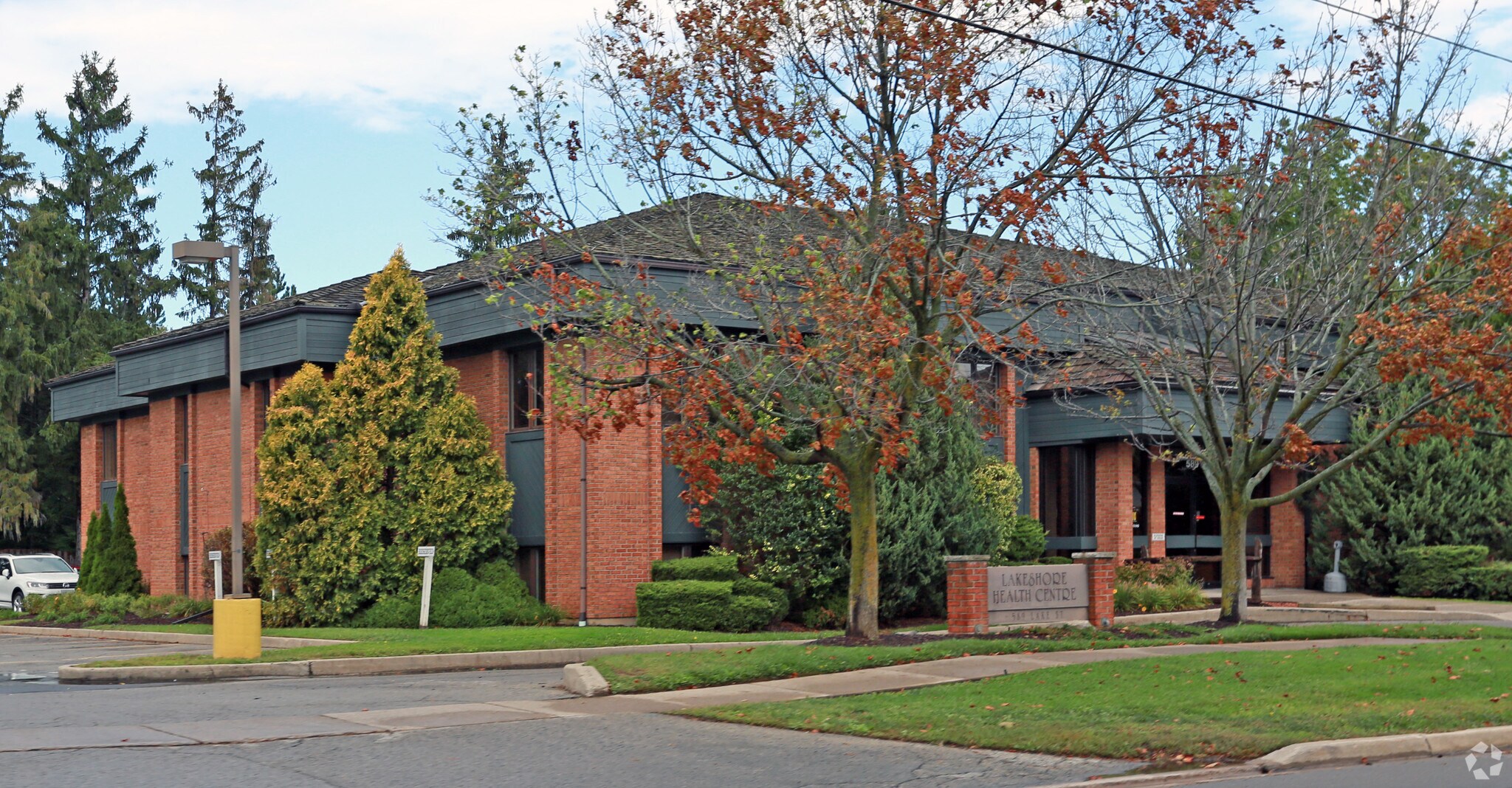 589 Lake St, St Catharines, ON for Rent
