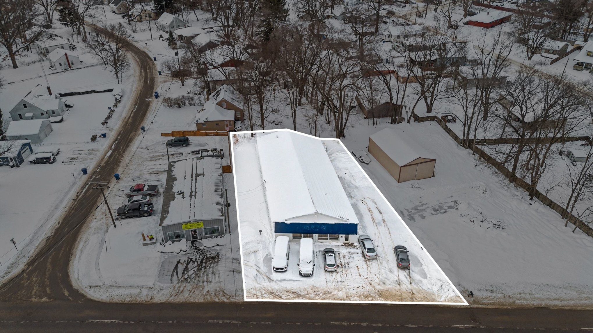 1240 Pipestone Rd, Benton Harbor, MI for Sale