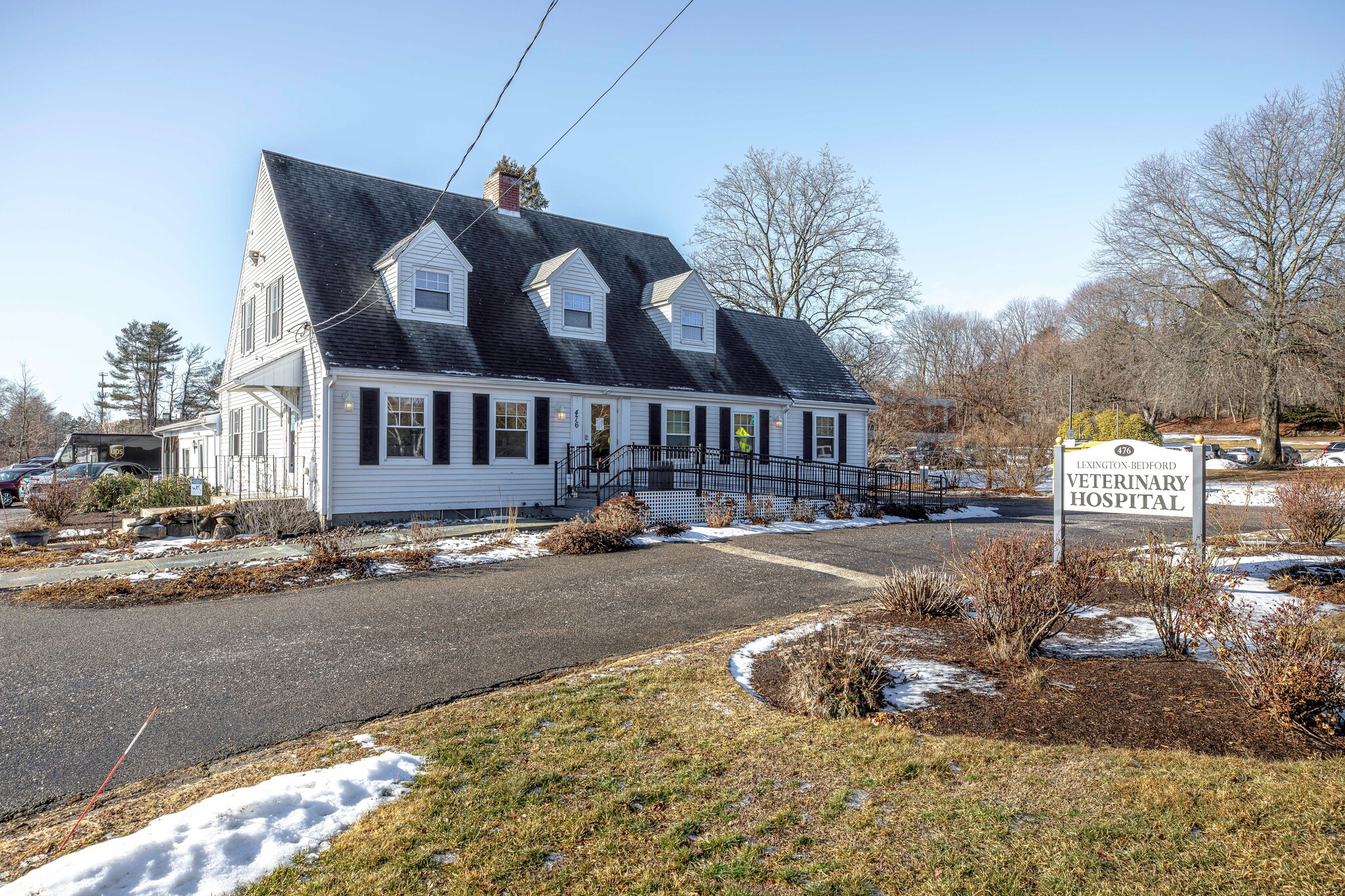 476 Bedford St, Lexington, MA for Sale