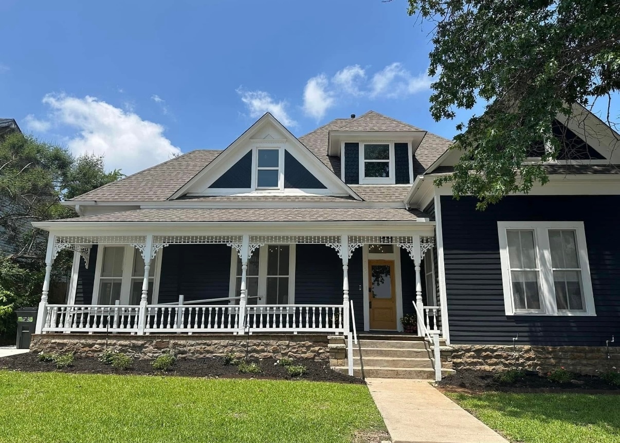 110 S Walnut St, Weatherford, TX for Sale