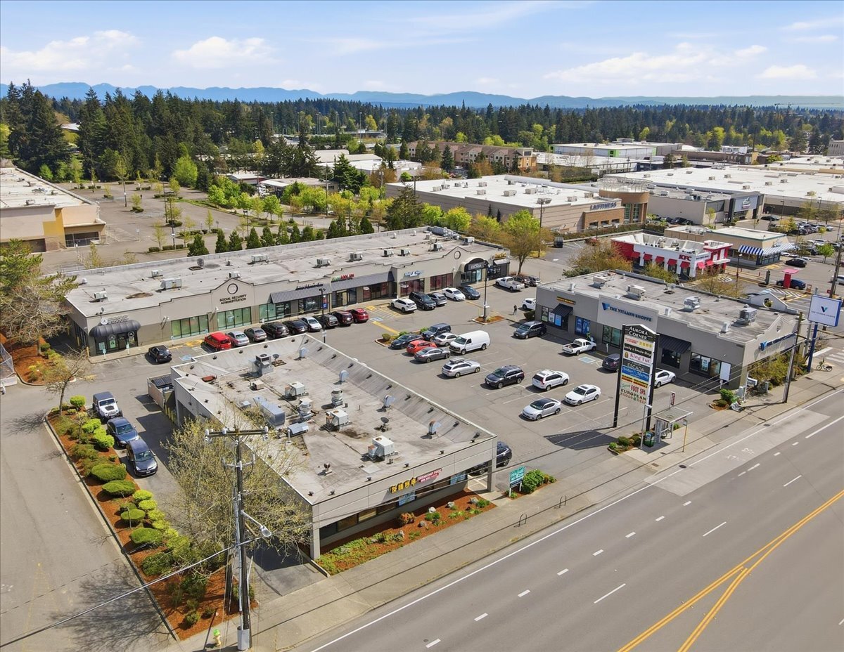 13510-13530 Aurora Ave N, Seattle, WA for Rent