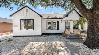 San Antonio, TX Retail - 1018 W Hildebrand Ave