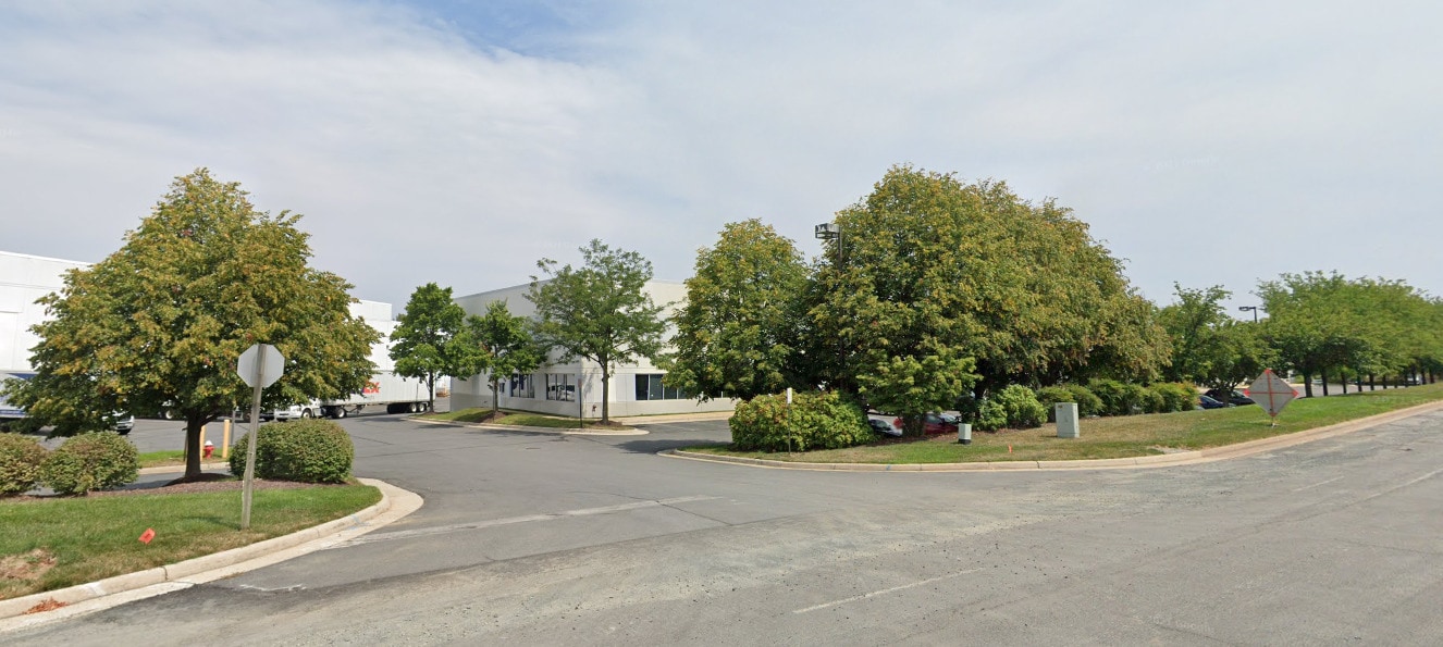 22880 Glenn Dr, Sterling, VA for Rent