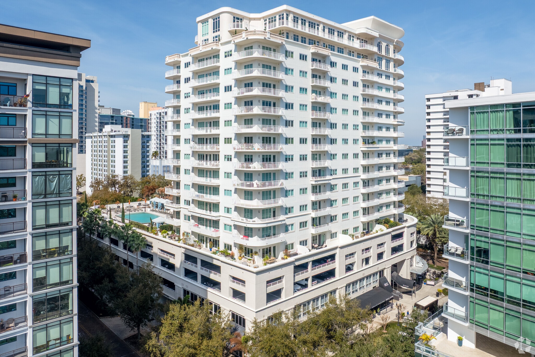 100 S Eola Dr, Orlando, FL for Rent