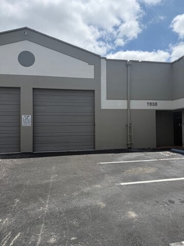 7535 W 24th Ave, Hialeah, FL for Rent