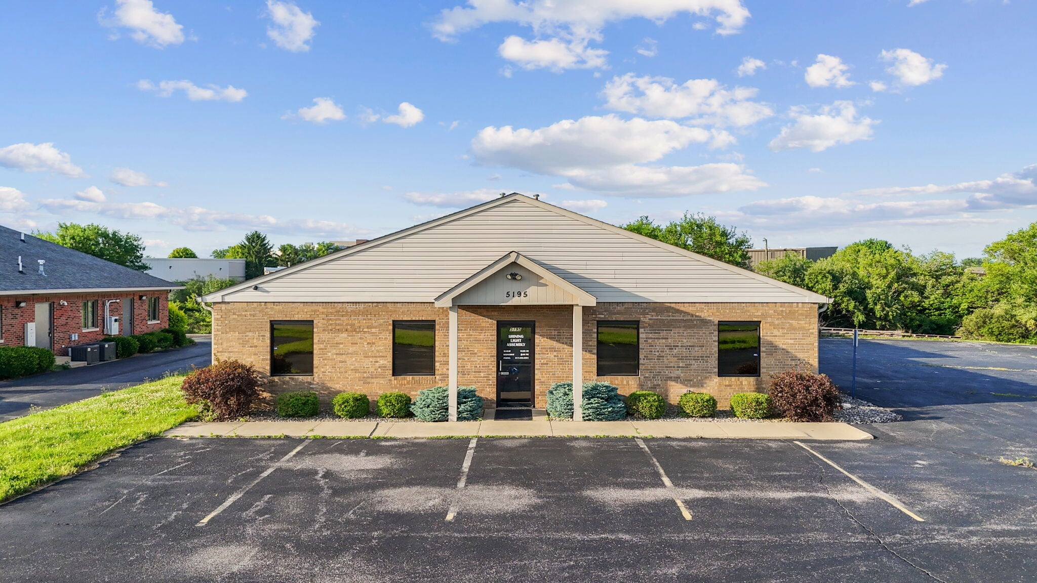 5195 Commerce Cir, Indianapolis, IN for Sale
