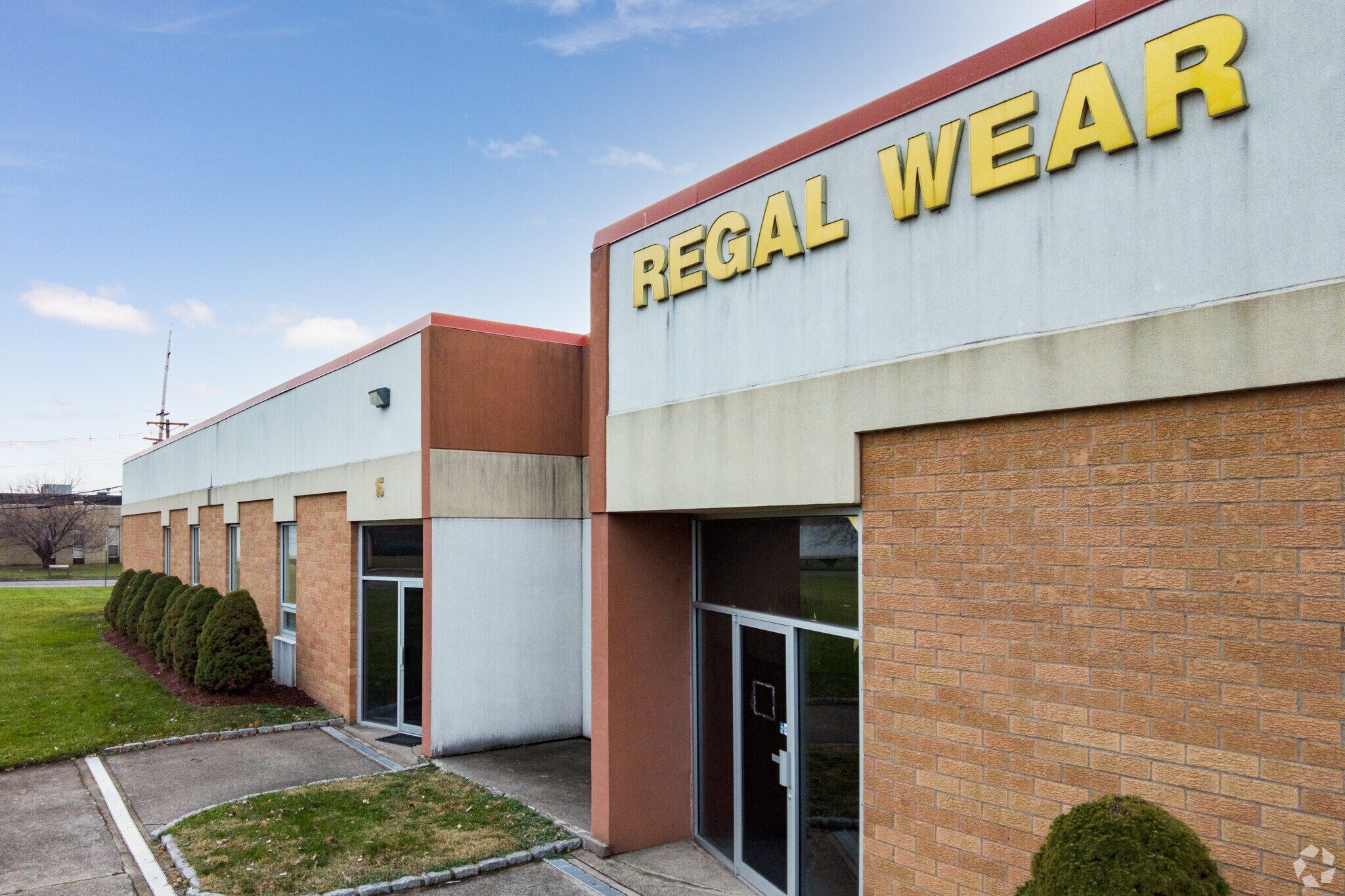 15 Triangle Blvd Carlstadt, NJ 07072 Industrial Property for Lease on