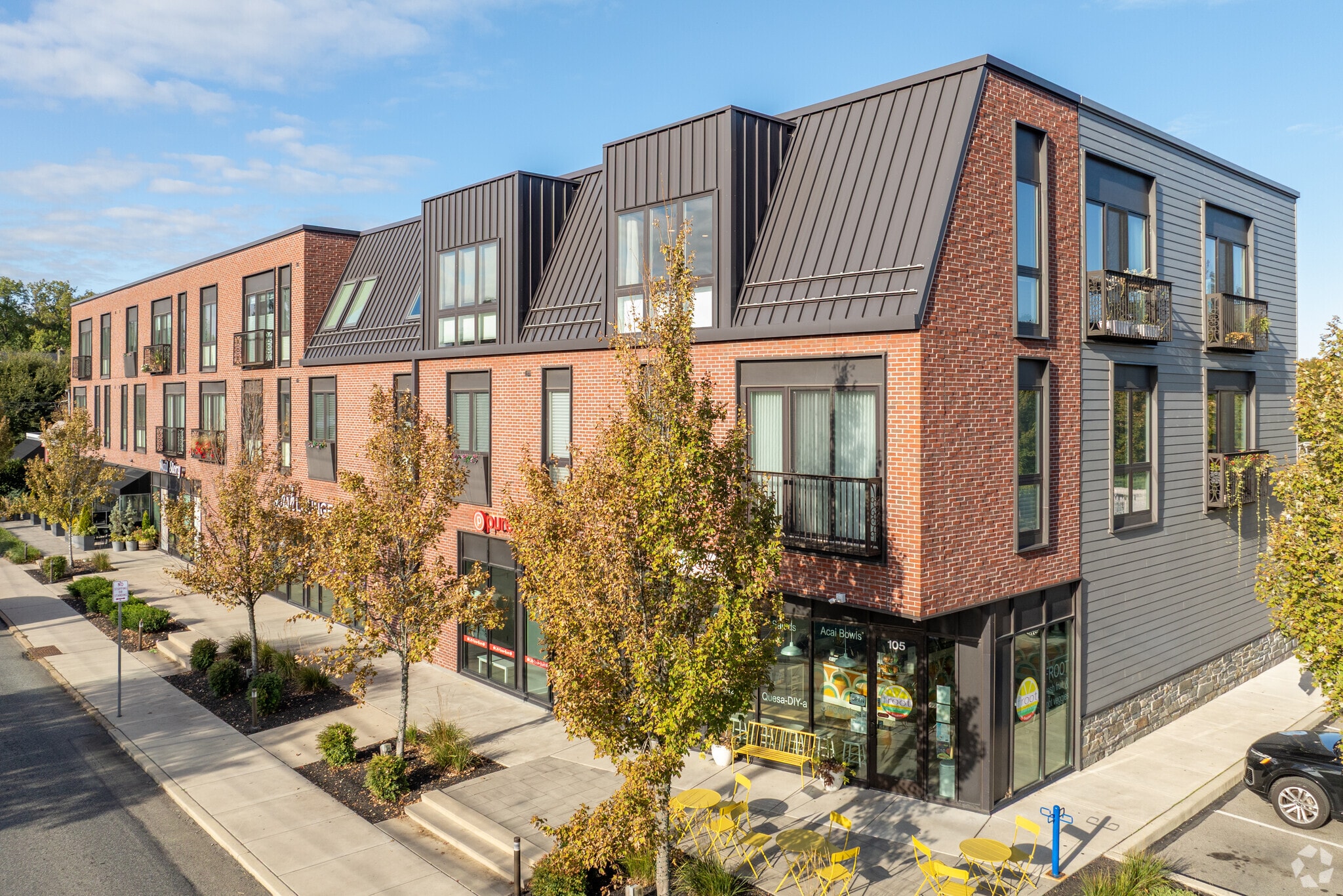 909 E Willow Grove Ave, Wyndmoor, PA for Sale