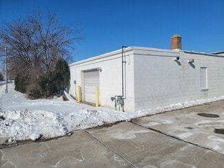 Milwaukee, WI Flex - 6039 S Howell Ave