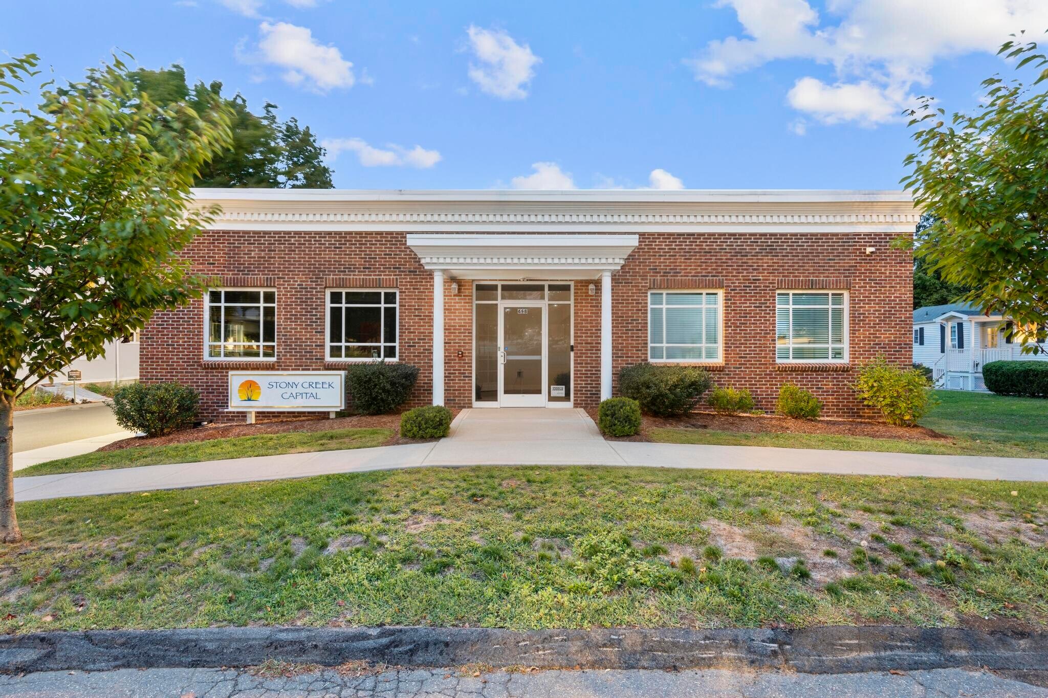 698 Main St, Branford, CT for Sale