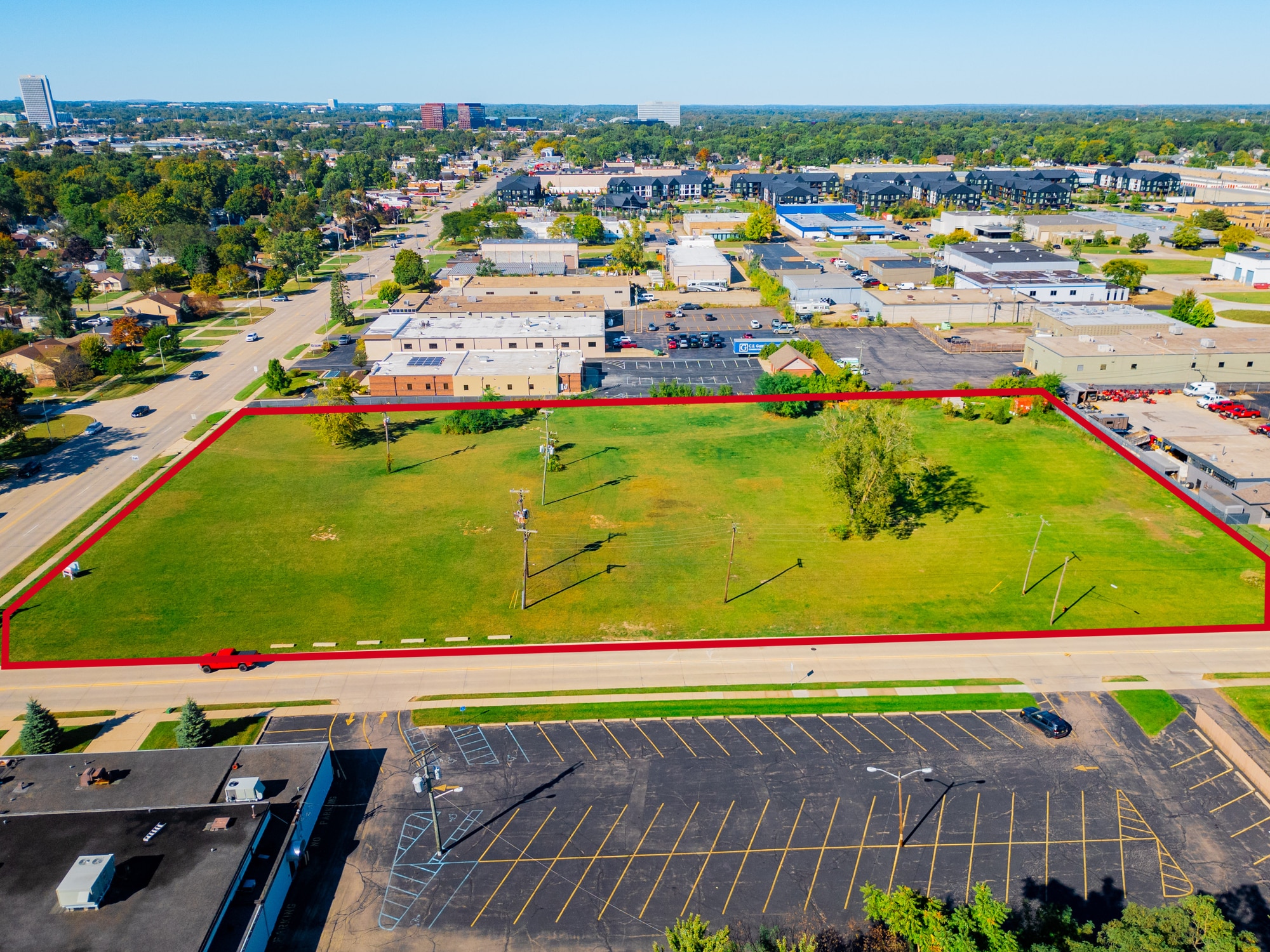 930-946 Livernois Rd, Troy, MI for Sale