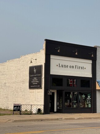 Rock Rapids, IA Storefront Retail/Office - 109 1st Ave