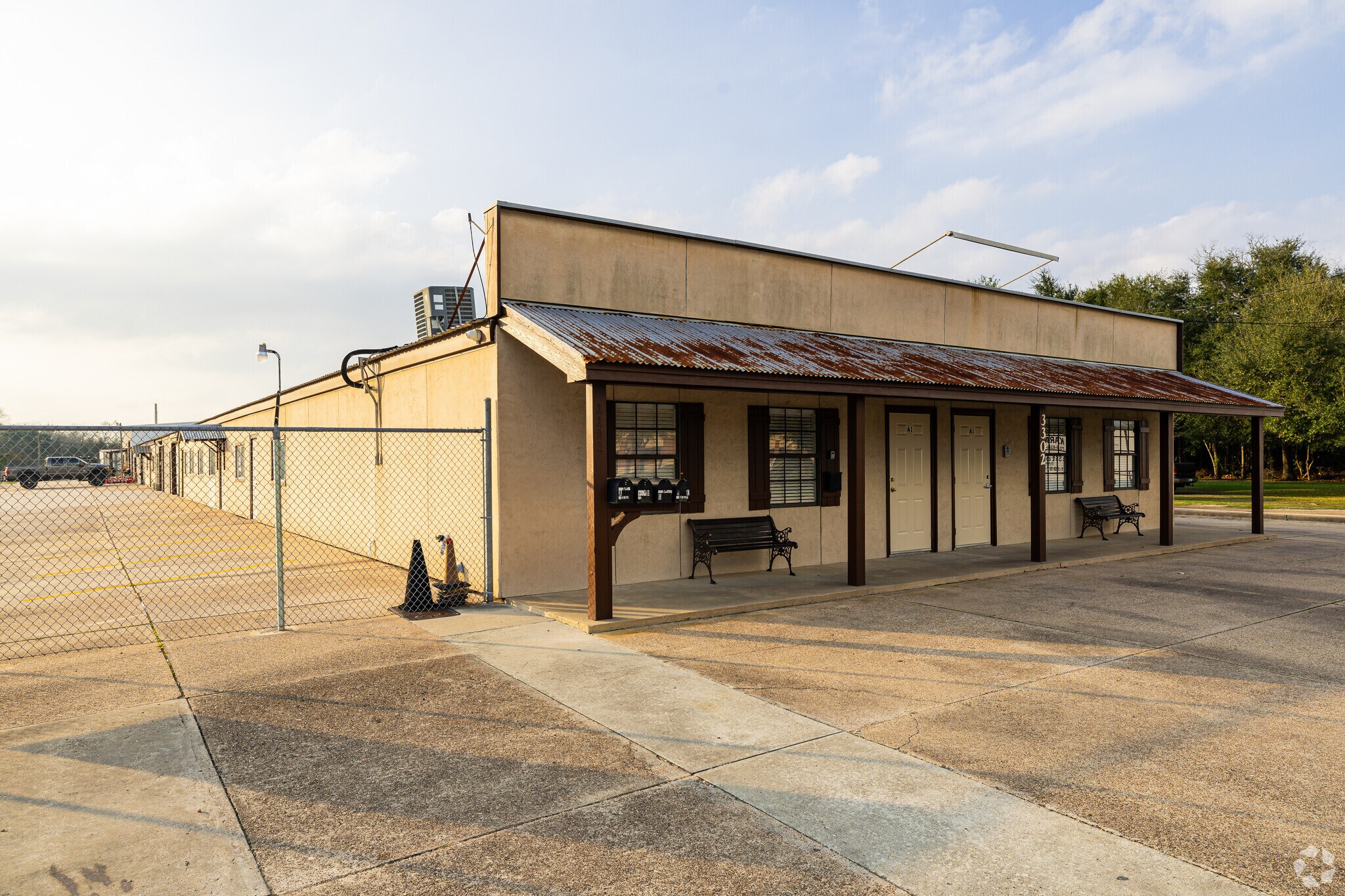 3302 Old Alvin Rd, Pearland, TX for Rent