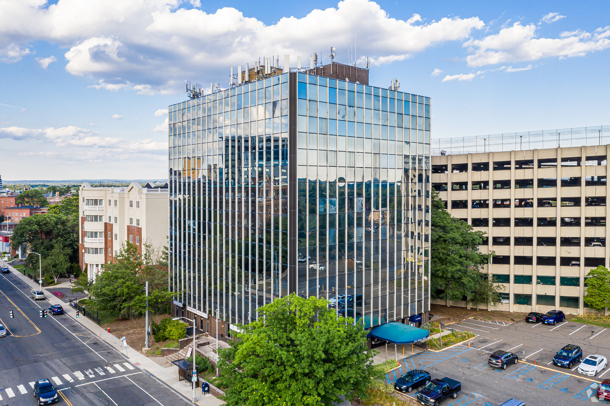 100 Retreat Ave, Hartford, CT for Sale