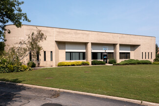 Commack, NY Industrial - 47 Mall Dr