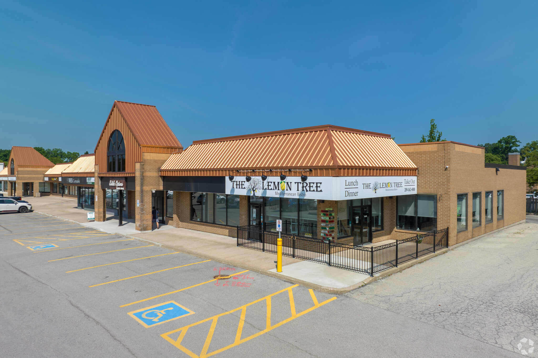 395-397 Ontario St, St Catharines, ON for Rent