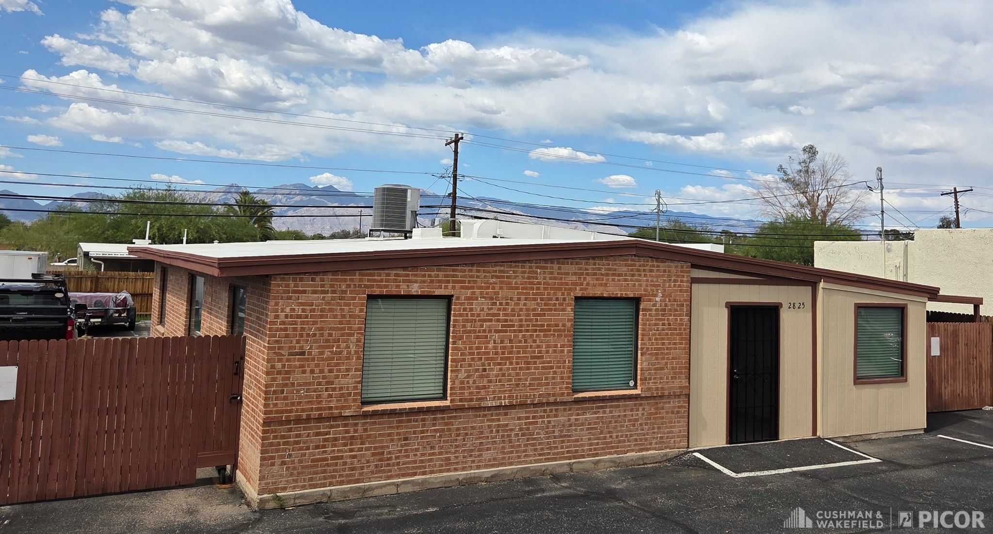 2825 E 22nd St, Tucson, AZ for Sale