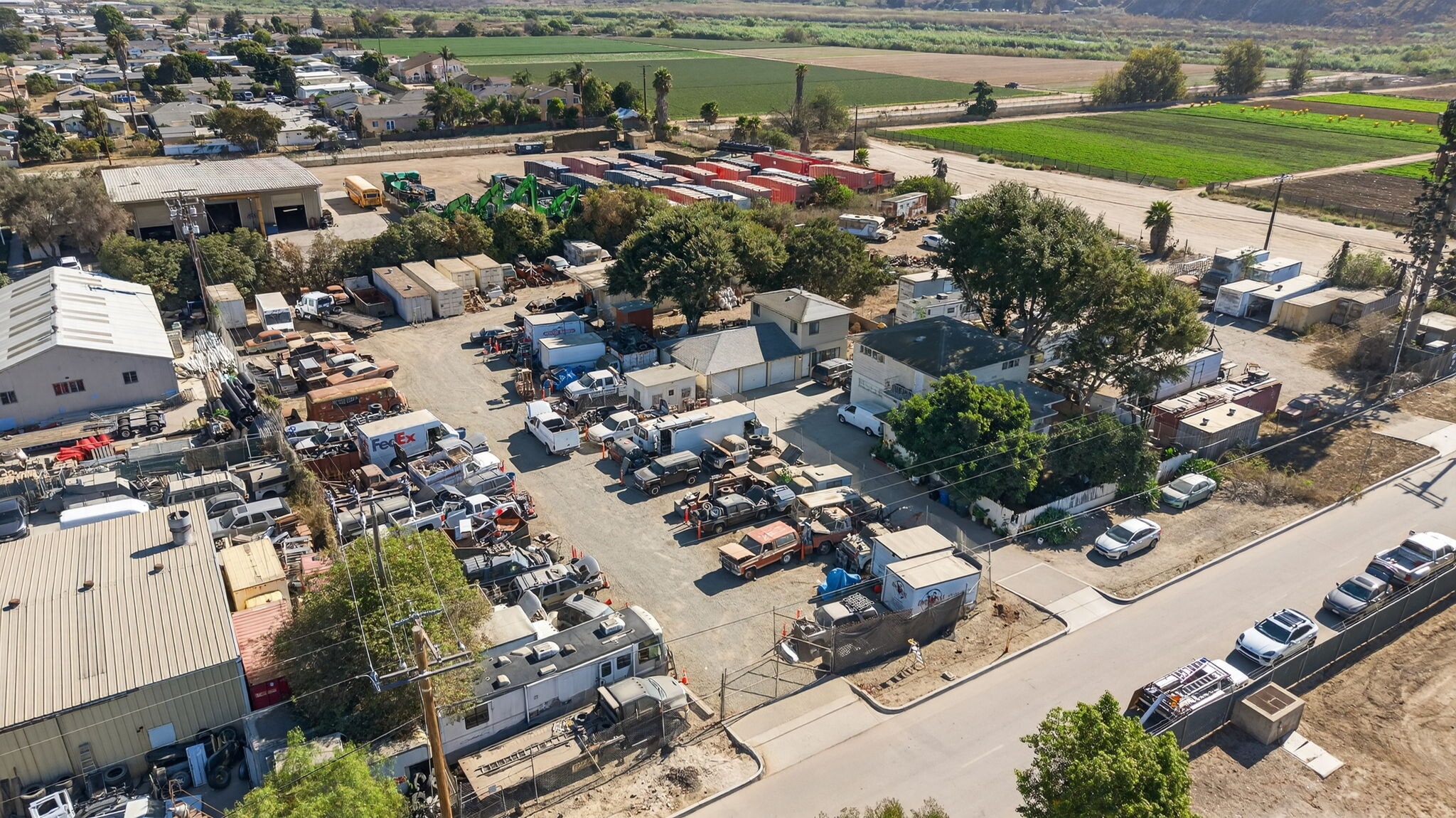 870 Corporation St, Santa Paula, CA for Sale