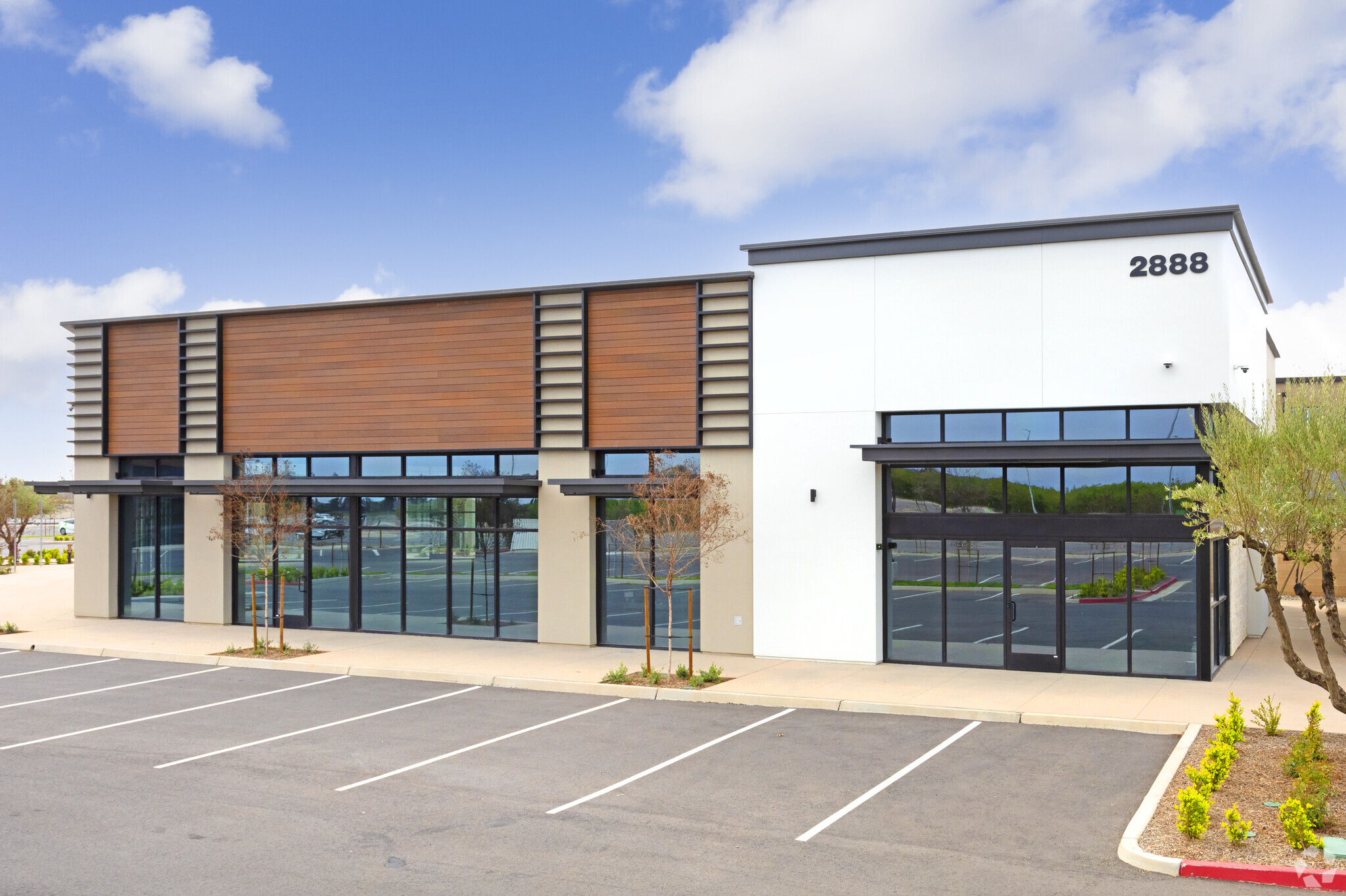 NWC Shepherd & Willow, Fresno, CA for Rent