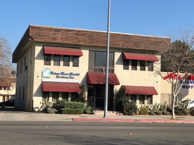 596 N Lake Ave, Pasadena, CA for Rent