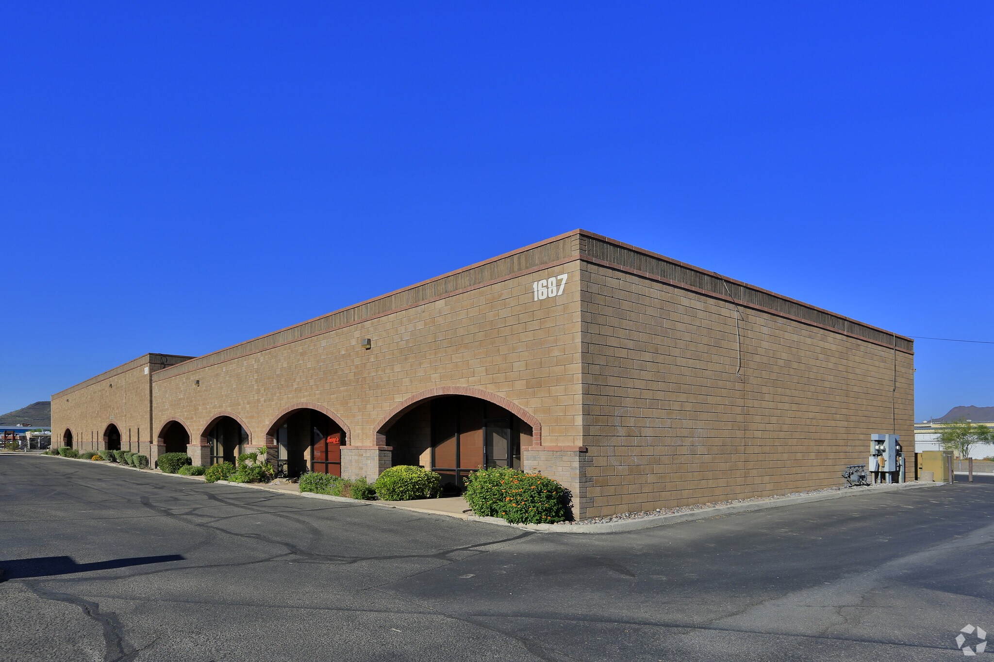 1687 W Grant Rd, Tucson, AZ for Rent