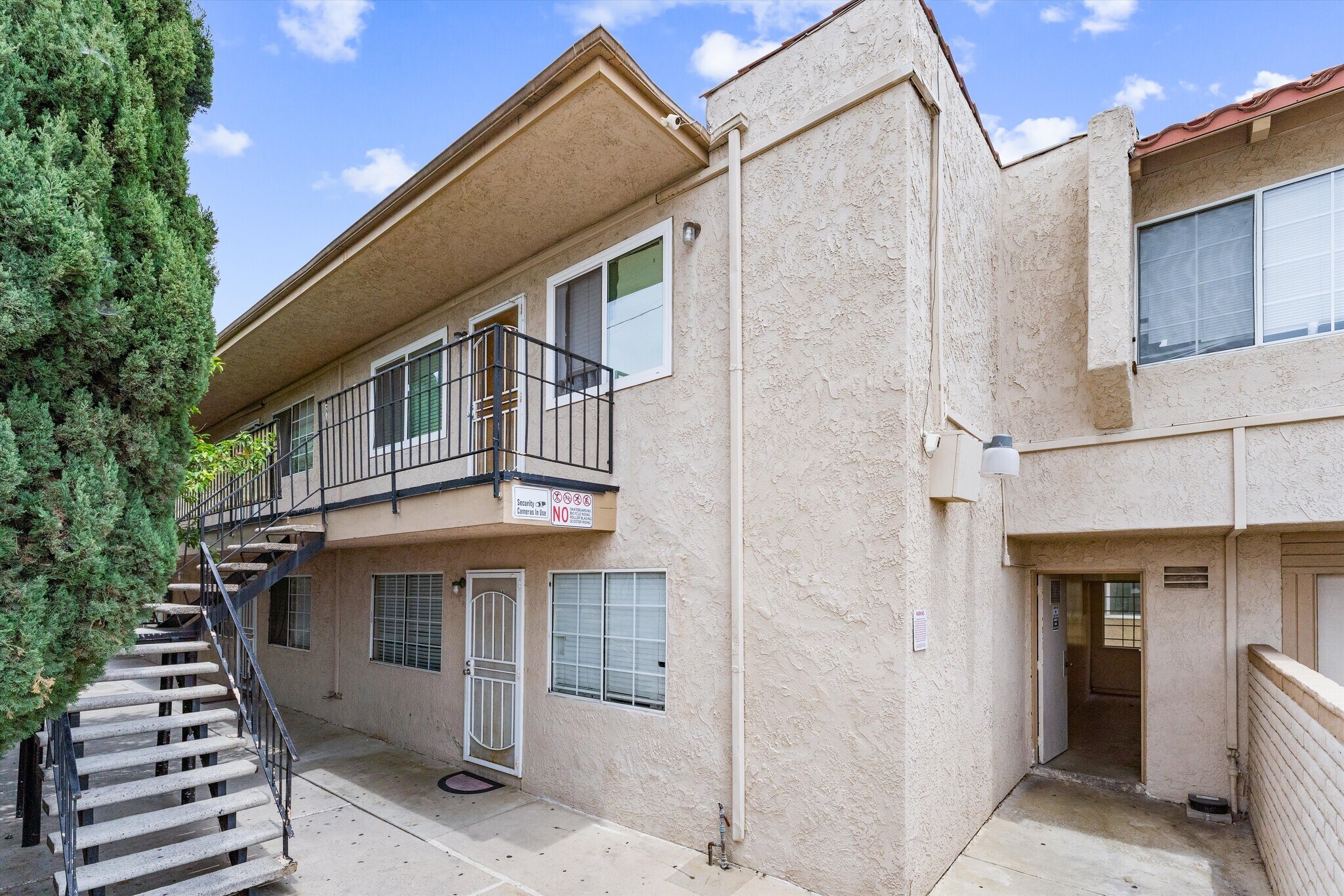 935 W Bishop St, Santa Ana, CA for Sale