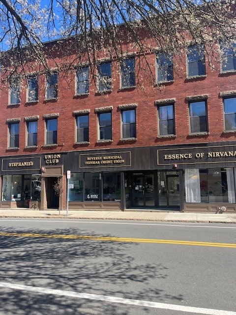137 Cabot St, Beverly, MA for Rent