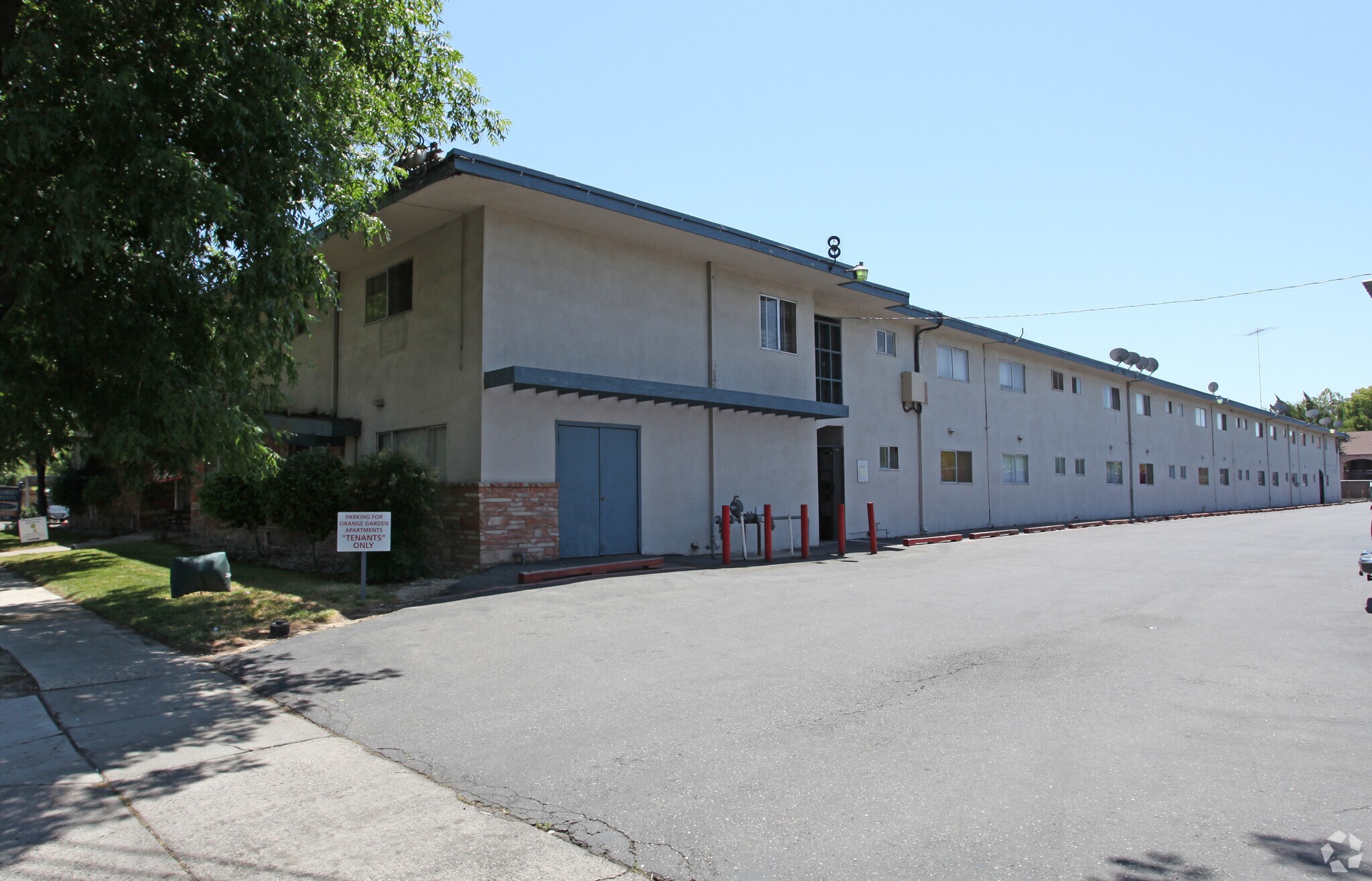 150 E Orangeburg Ave, Modesto, CA for Sale
