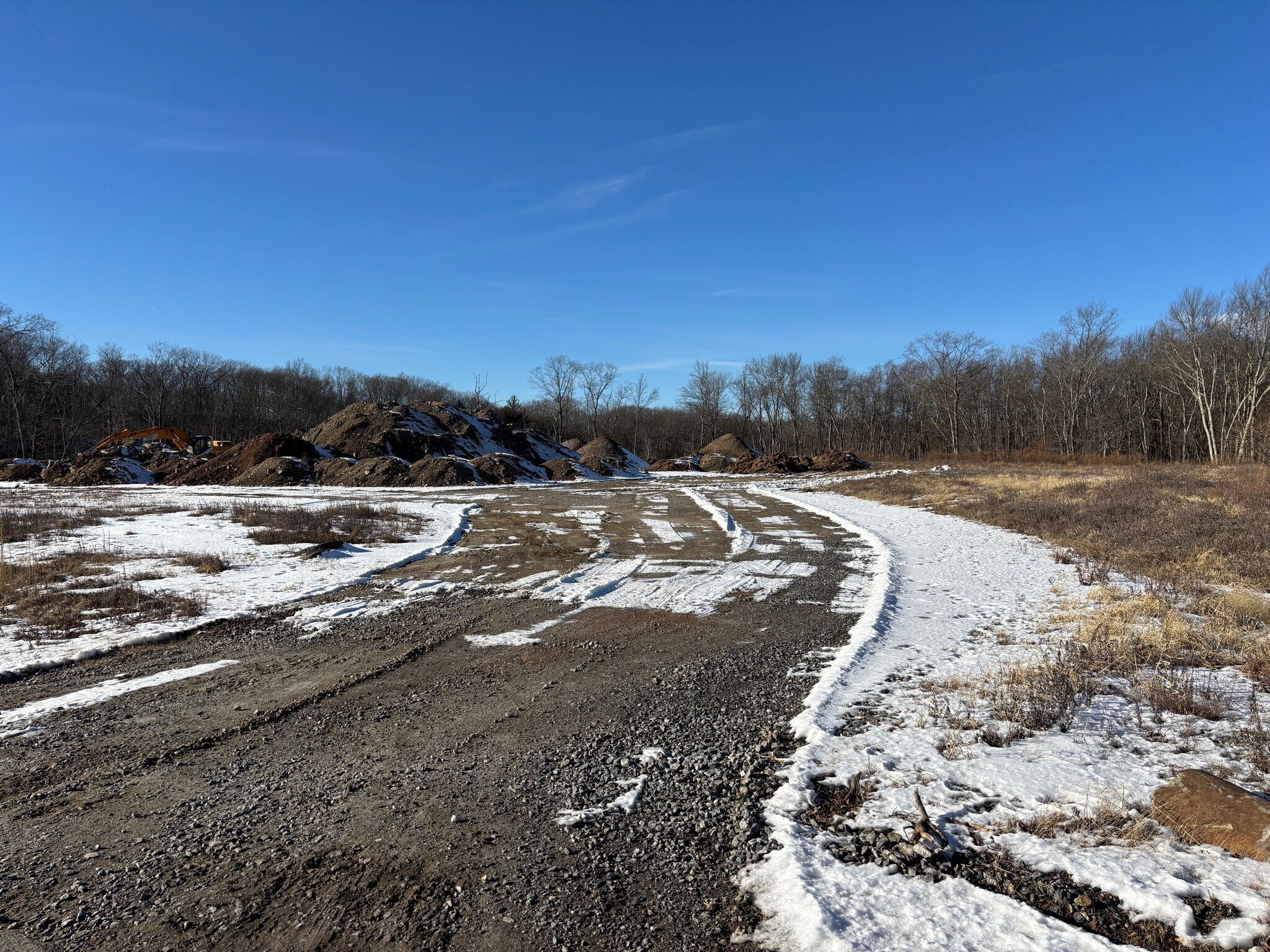 10 E Commerce Dr, Oxford, CT for Sale