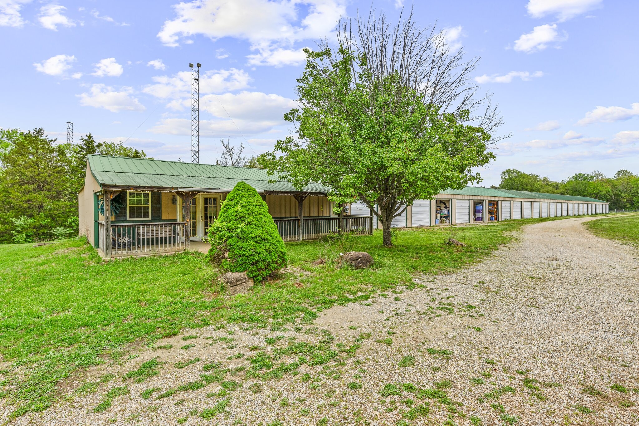 99 Roper Dr, Park Hills, MO for Sale