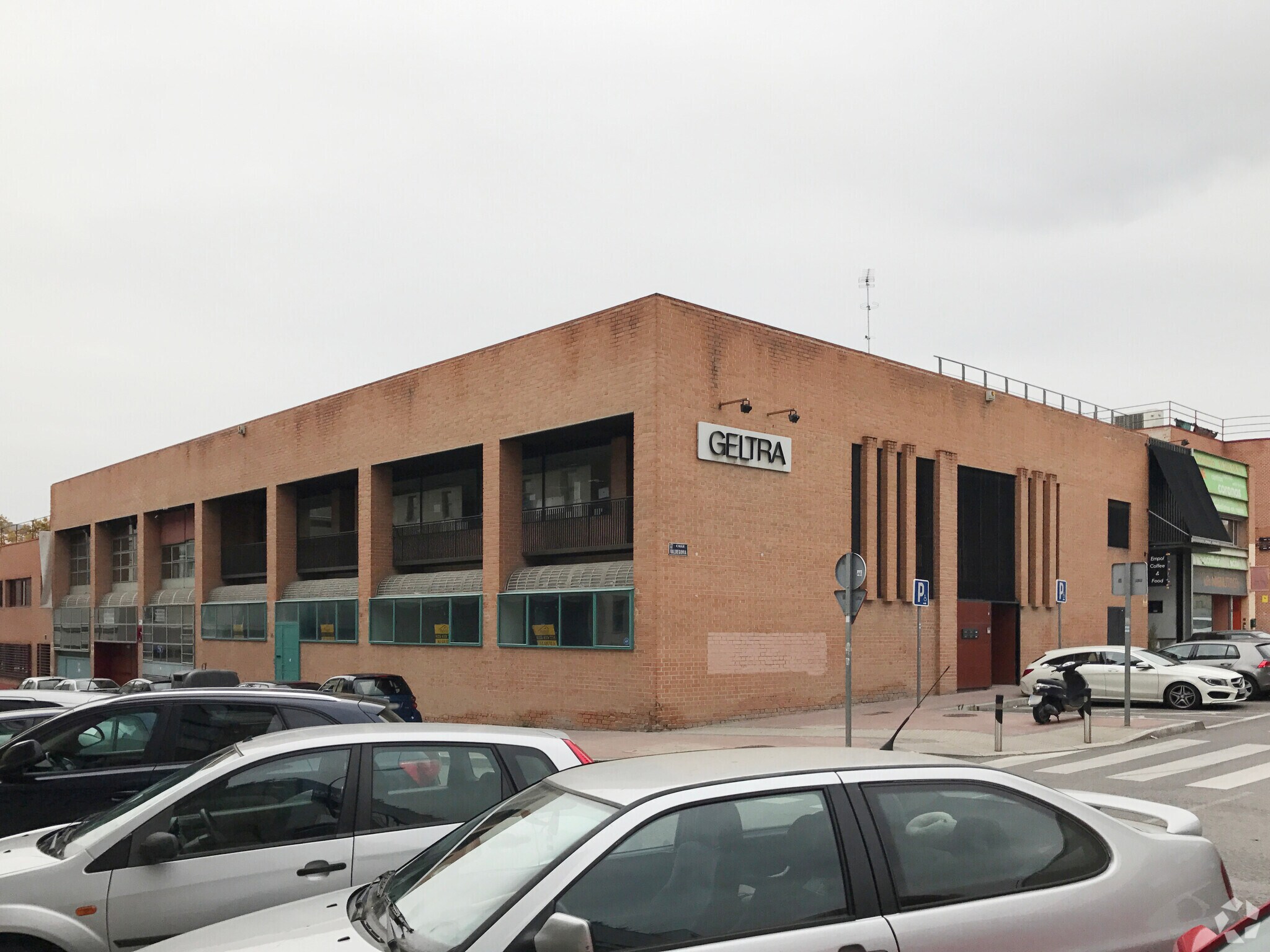 16 Calle De Manuel Tovar, Madrid, MAD for Rent