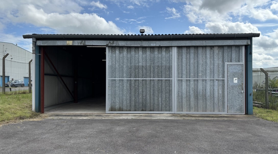 Humberside Airport, Kirmington, SHS for Rent