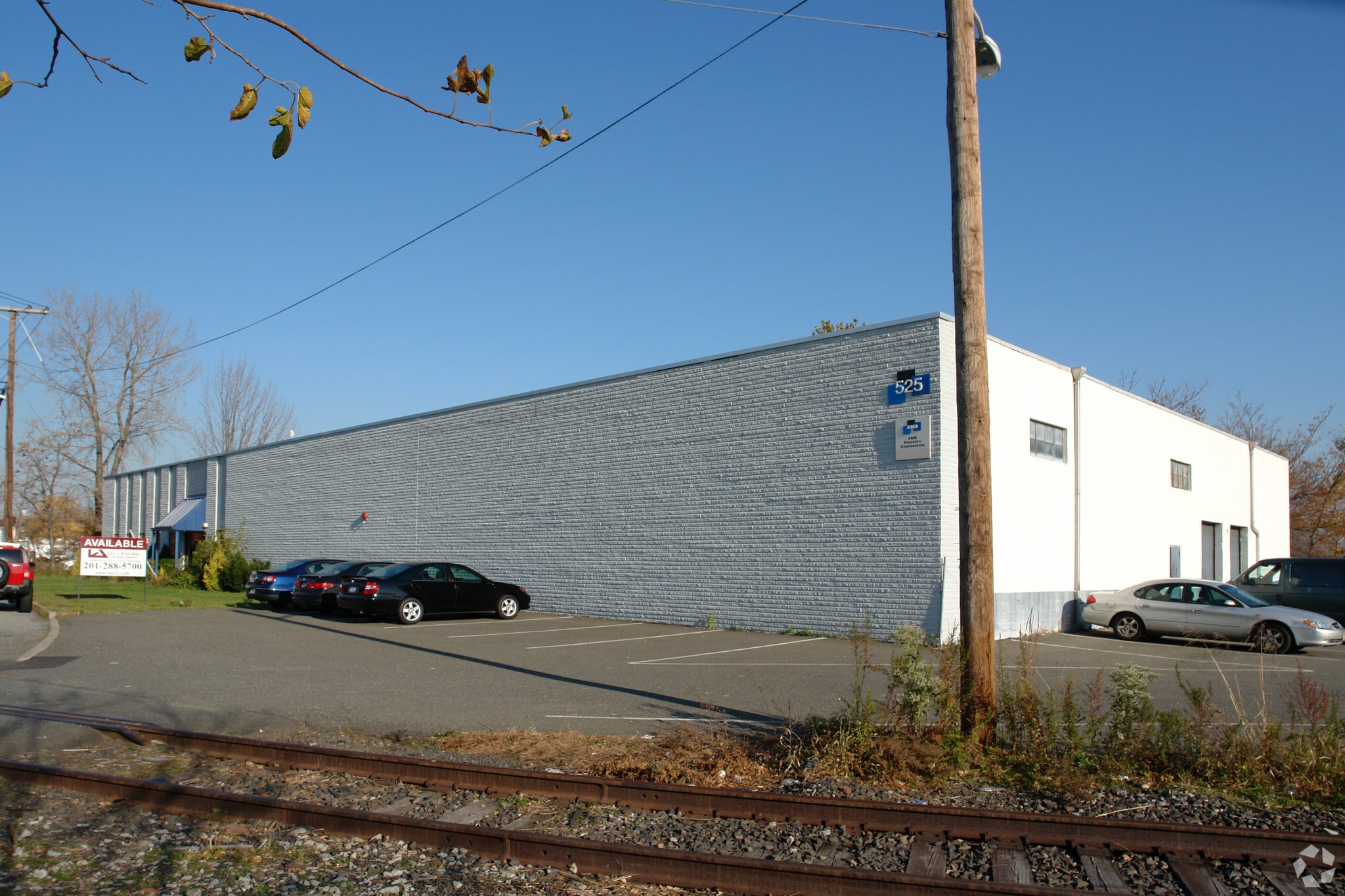 525 Dell Rd, Carlstadt, NJ for Rent