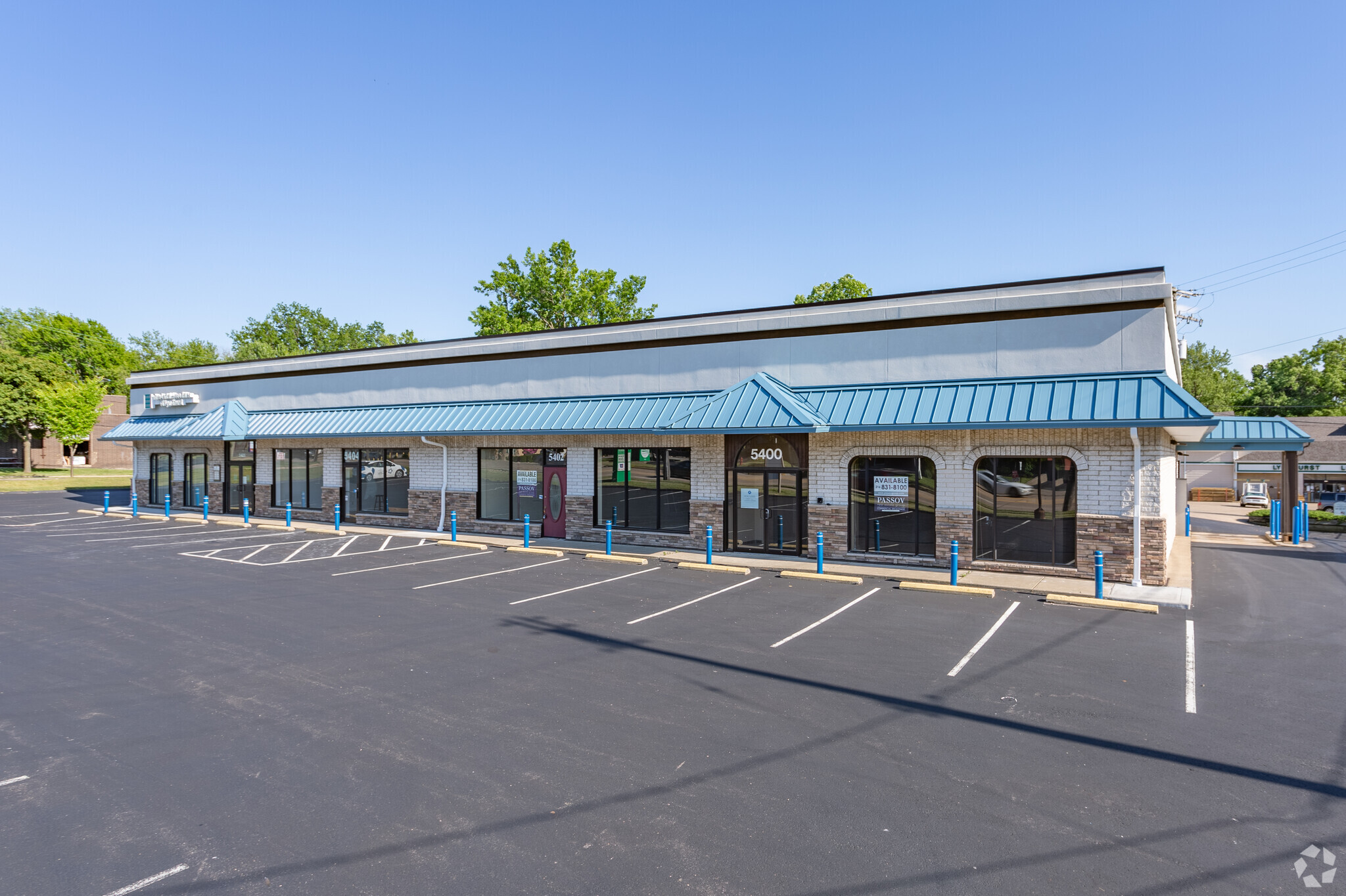 5400-5404 Mayfield Rd, Lyndhurst, OH for Rent