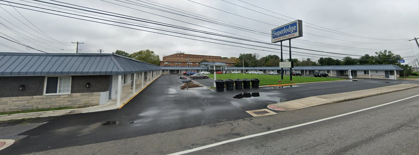 246 N DuPont Hwy, Dover, DE for Sale